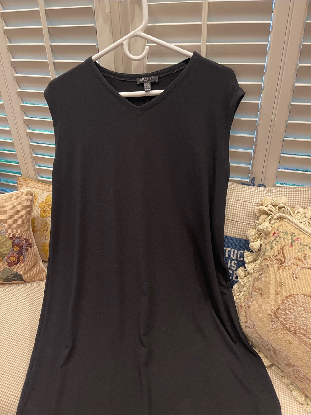 Perfect little black dress!!
